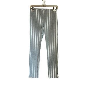 Calvin‎ Klein striped ankle pull on pants. Size small